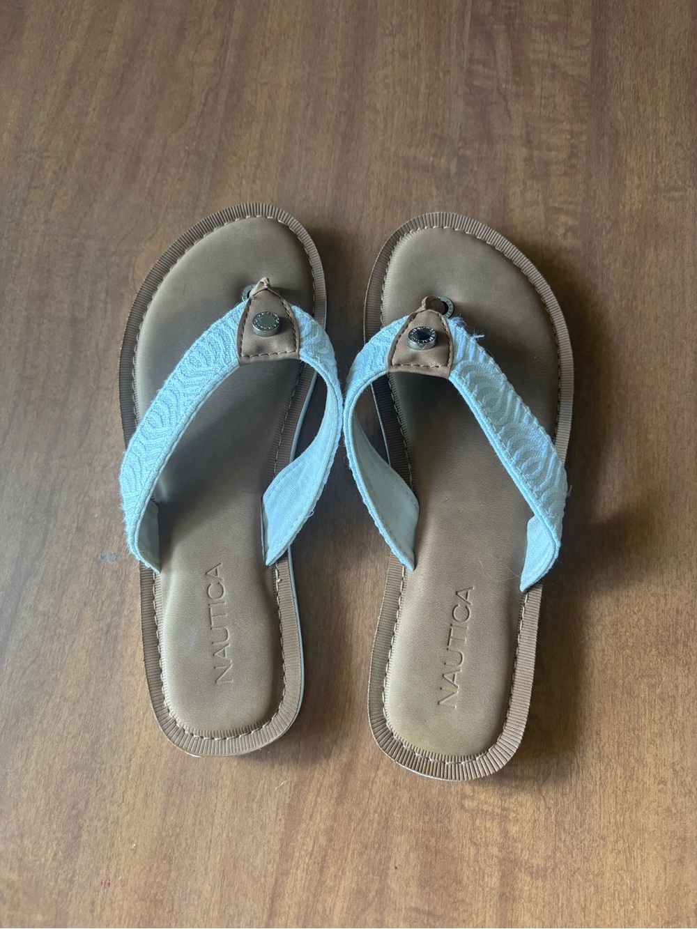Nautica Women's Light Blue Fabric Thong Sandals with Tan Footbed